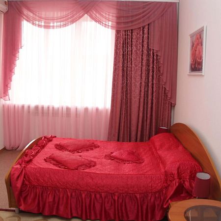 Kristina Hotel Zaporizhia Extérieur photo